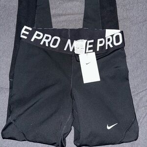 NWT Nike Pro leggings